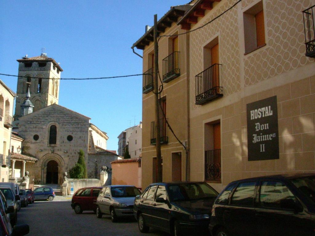 Hostal Don Jaime II Segovia Exterior photo